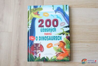 Recenze knihy 200 úžasných faktů o dinosaurech