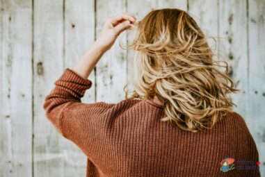 Osvědčené tipy, jak pečovat o vlasy po porodu